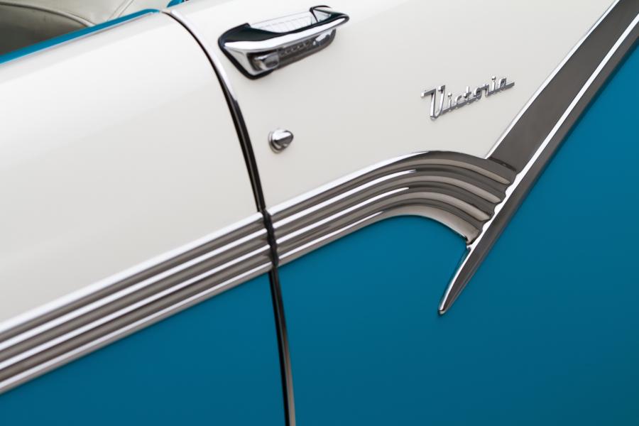  Ford Fairlane Victoria Hardtop Coupe 1956 года  (фото 25 из 49)